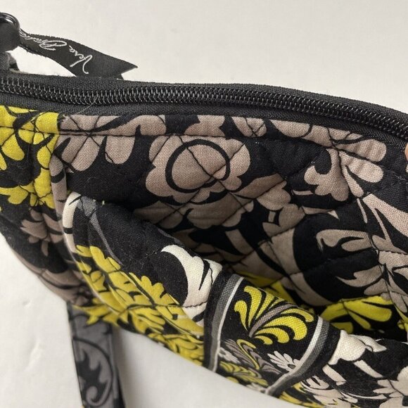 Vera Bradley Crossbody Small Quilt Purse Adjustable Strap Zip Pockets Card Slots - Picture 12 of 12